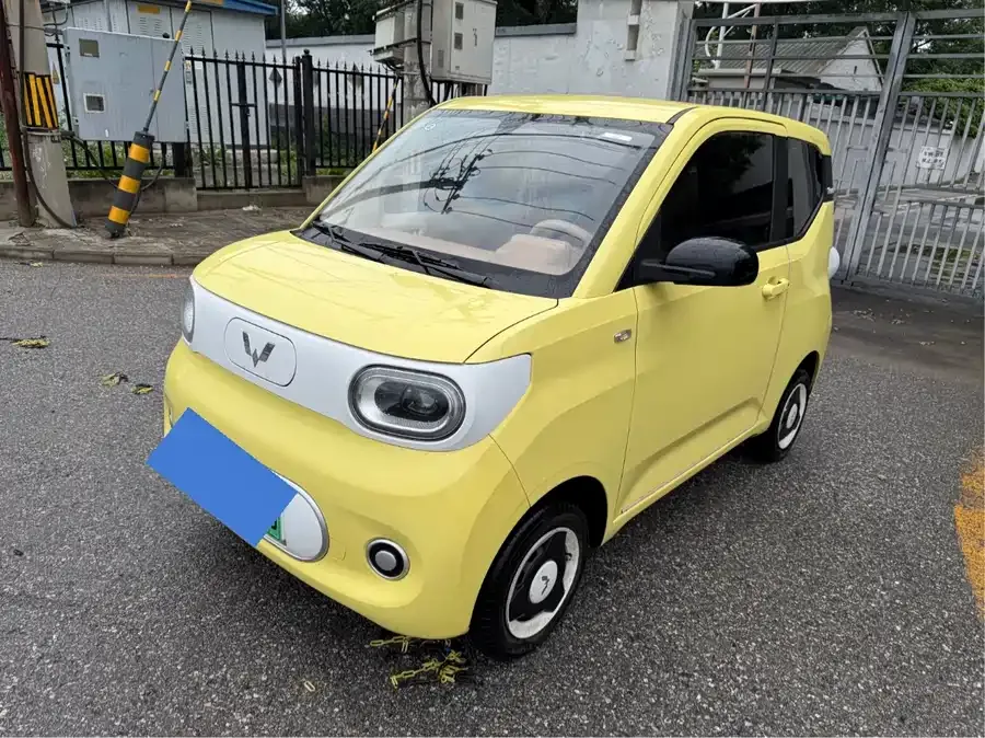 Wuling Hongguang MINIEV III 215km Youth Edition